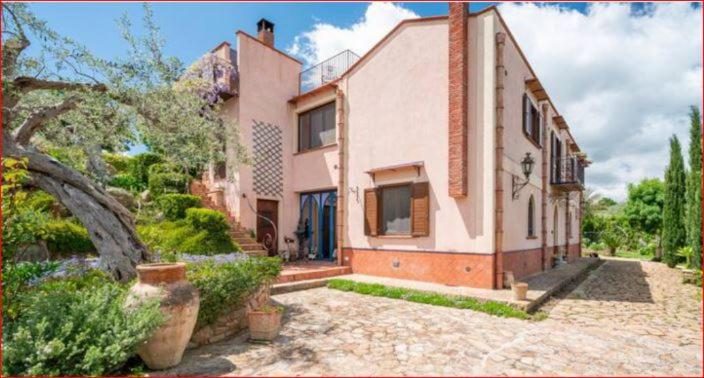 ペンション Villarose