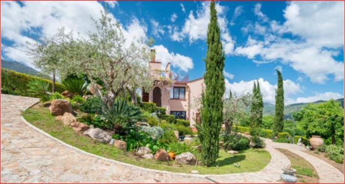 ペンション Villarose