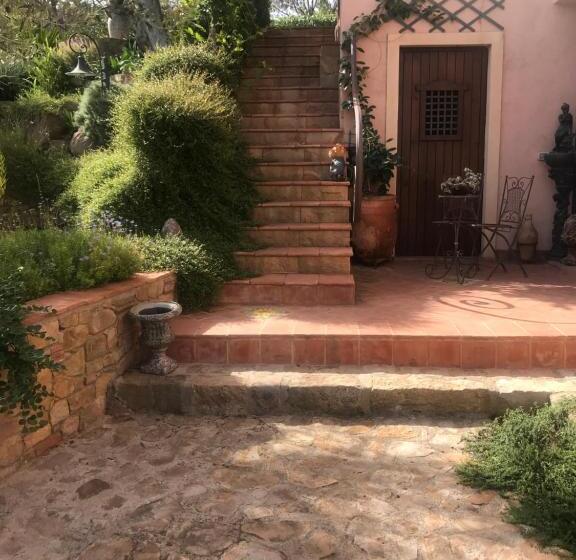 ペンション Villarose