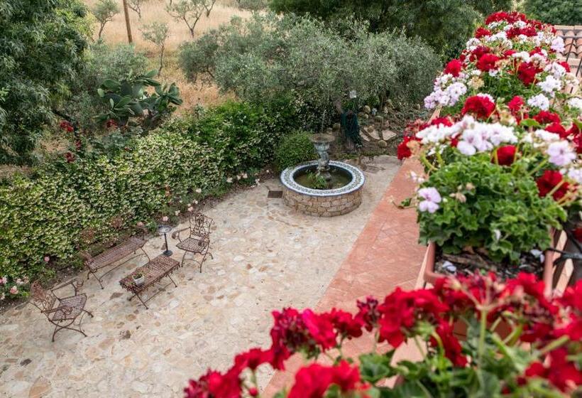 ペンション Villarose