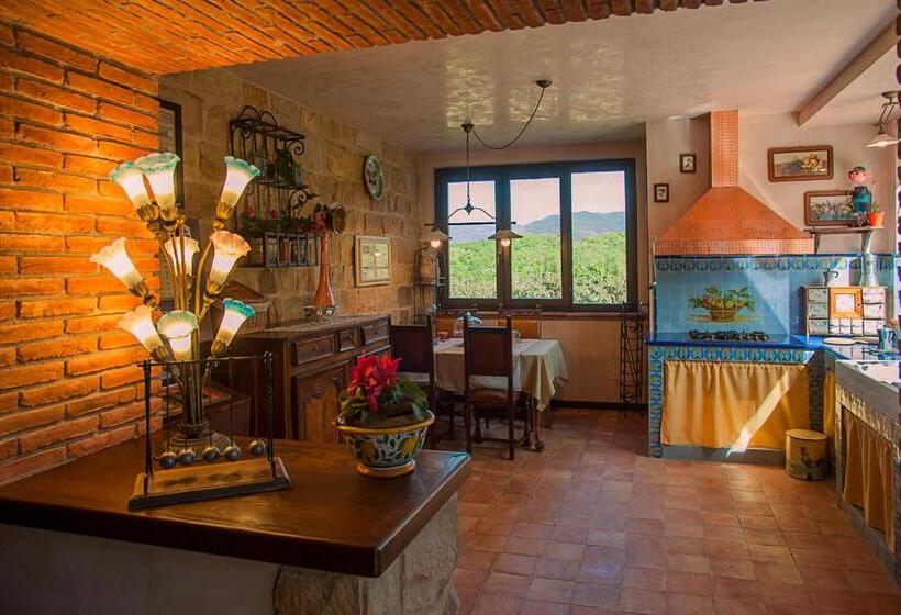 ペンション Villarose