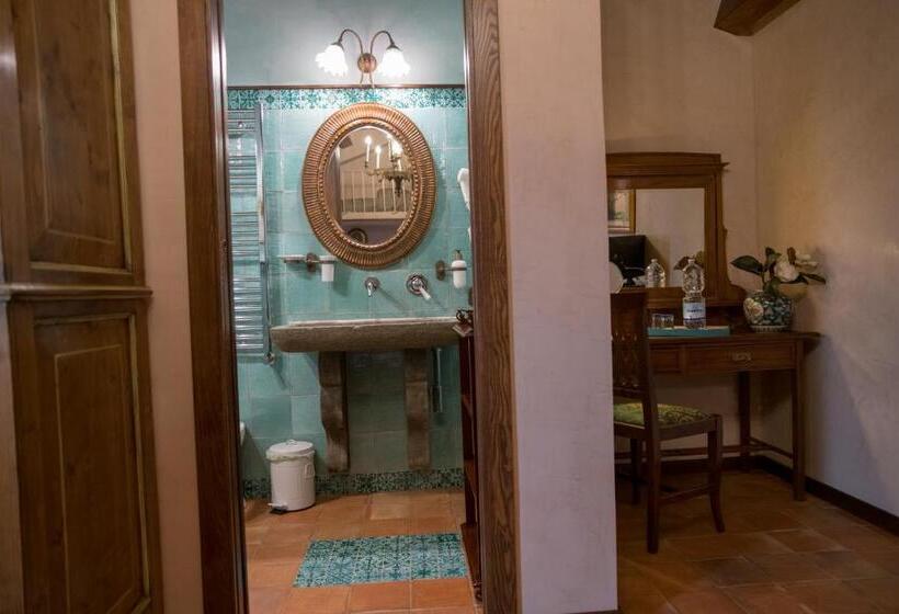 ペンション Villarose