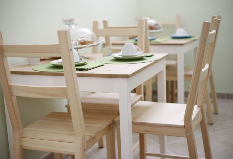 Vegan B&b Cherry Room