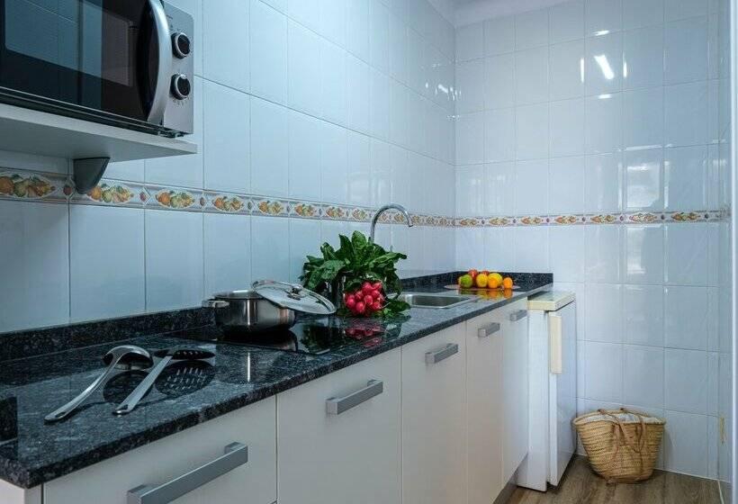 Aparthotel California