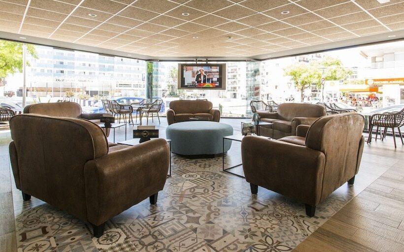 Aparthotel California