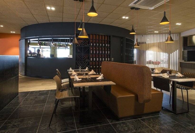 Aparthotel California