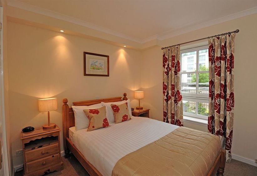 Fountain Court Grove Apartments