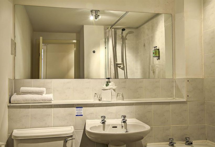 Fountain Court Grove Apartments