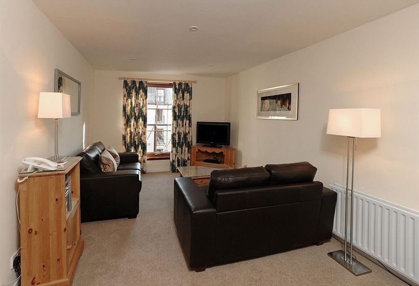 Fountain Court Grove Apartments