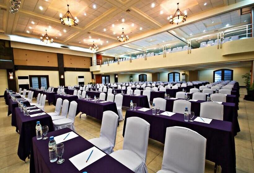 Henann Regency Resort And Spa