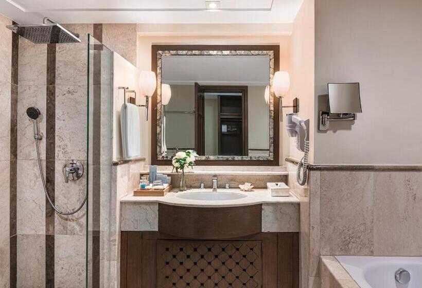 Henann Regency Resort And Spa