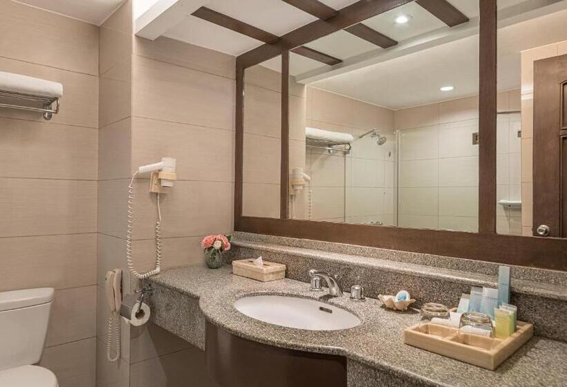 Henann Regency Resort And Spa
