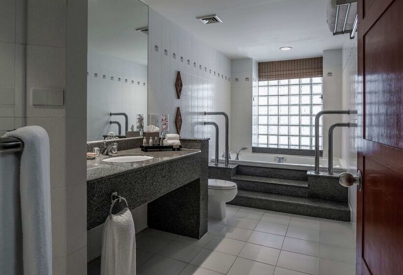 Hilton Hua Hin Resort & Spa