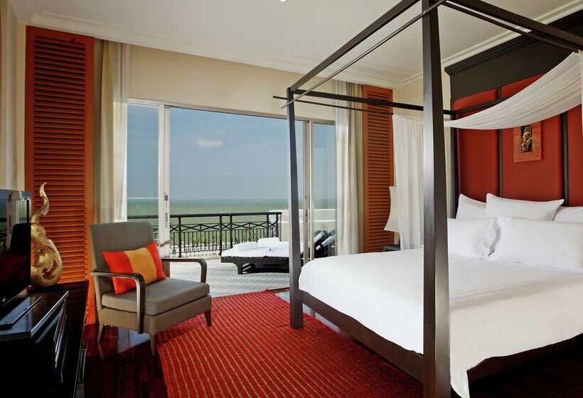 Hilton Hua Hin Resort & Spa