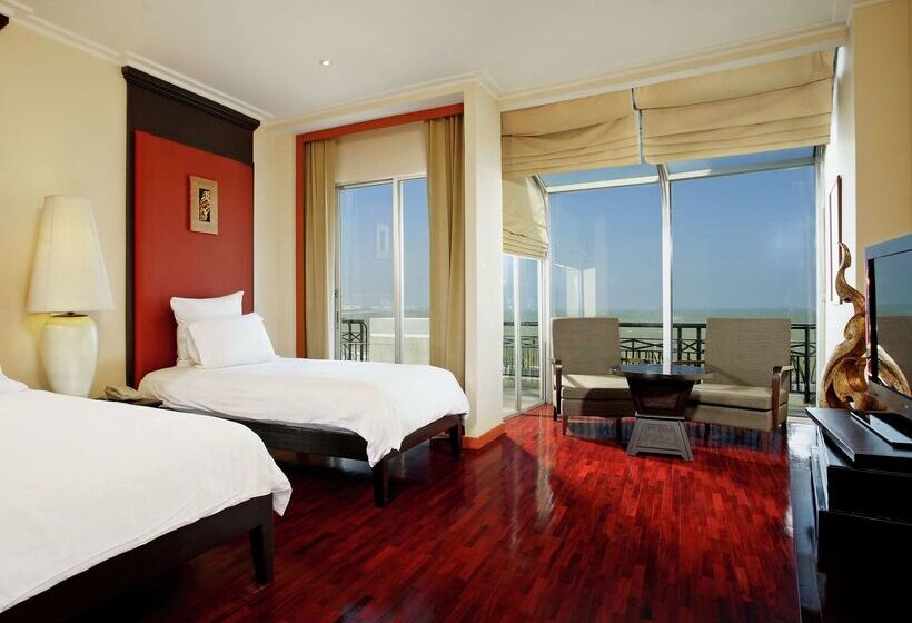 Hilton Hua Hin Resort & Spa