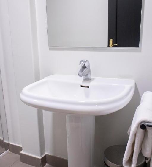 فندق فئة نجمة واحدة El Globo