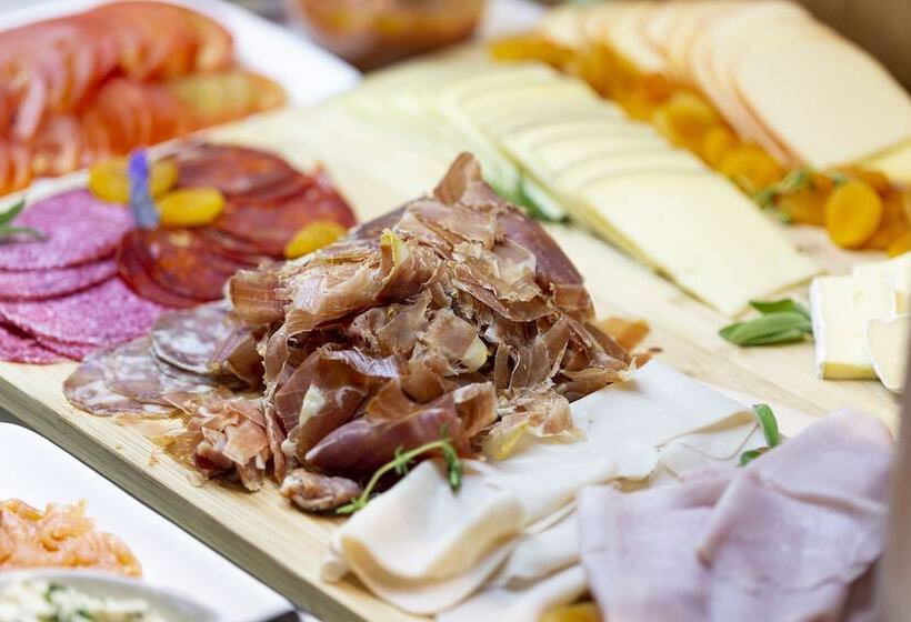 בית מלון כפרי Aimia