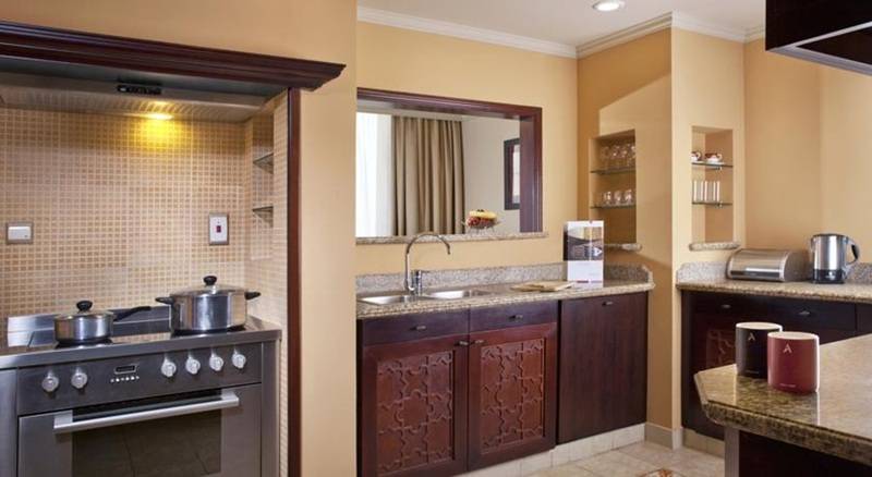 هتل Al Ain Rotana