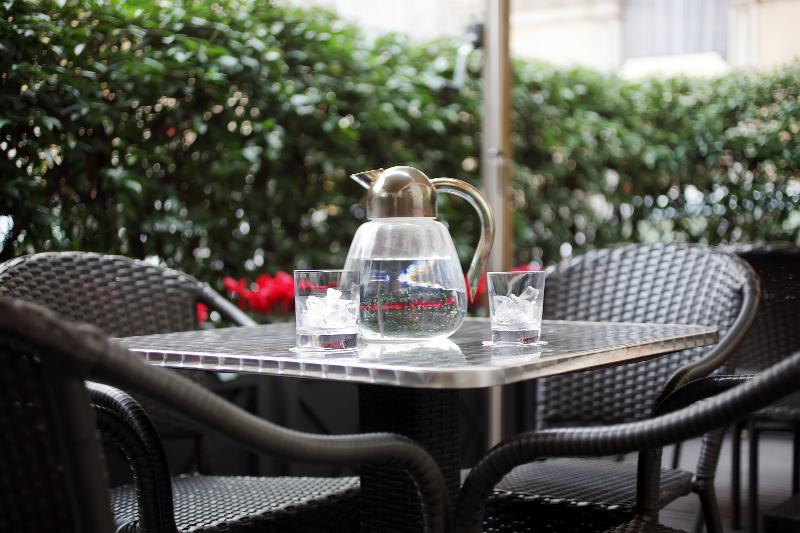 هتل Albergo Santa Chiara