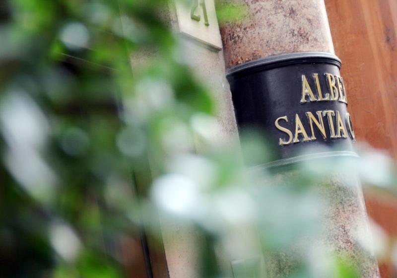 هتل Albergo Santa Chiara