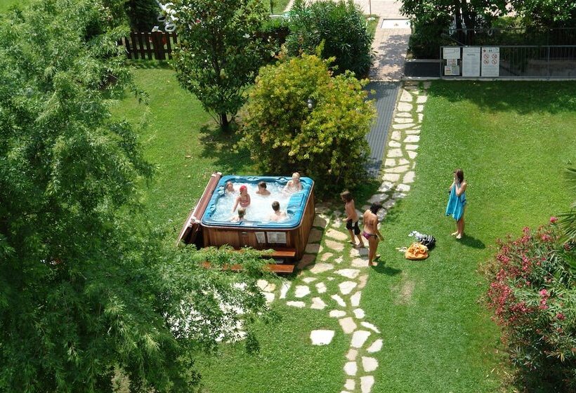 فندق Ambassador Suite