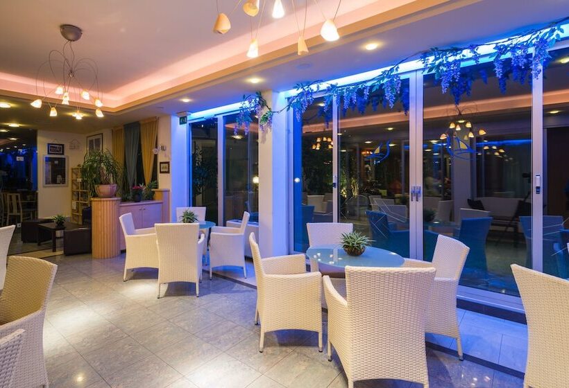 فندق Ambassador Suite