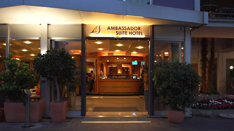هتل Ambassador Suite
