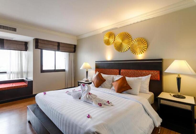 Amora Thapae Hotel Chiang Mai