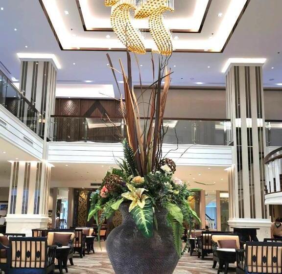 Amora Thapae Hotel Chiang Mai