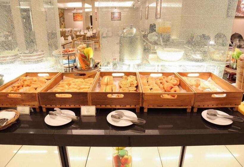 Amora Thapae Hotel Chiang Mai