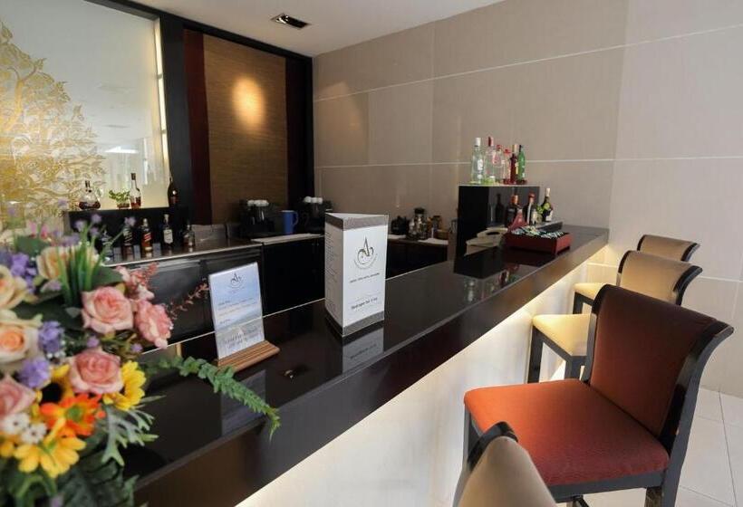 Amora Thapae Hotel Chiang Mai