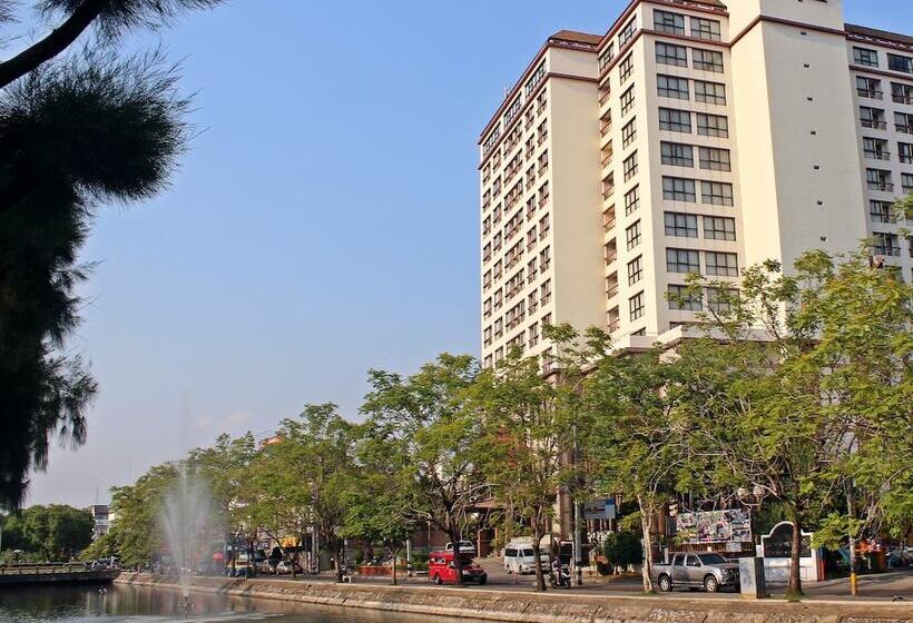 Amora Thapae Hotel Chiang Mai