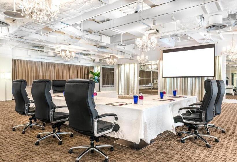 هتل Ana Crowne Plaza Kumamoto New Sky, An Ihg