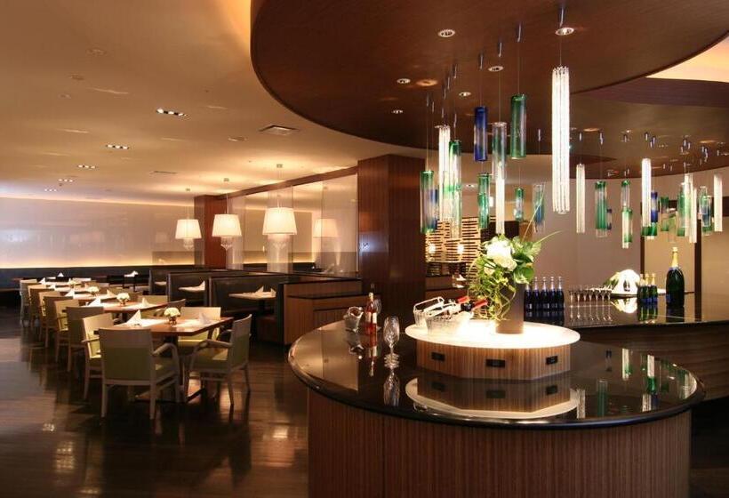 هتل Ana Crowne Plaza Kumamoto New Sky, An Ihg