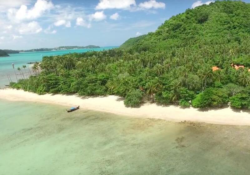 בית מלון כפרי Baan Mai Beachfront Phuket Lone Island