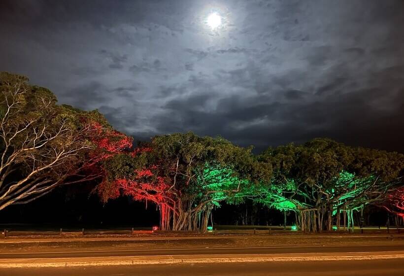 هتل Best Western Ambassador Motor Lodge