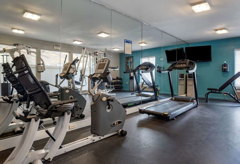 호텔 Best Western Carlton Suites