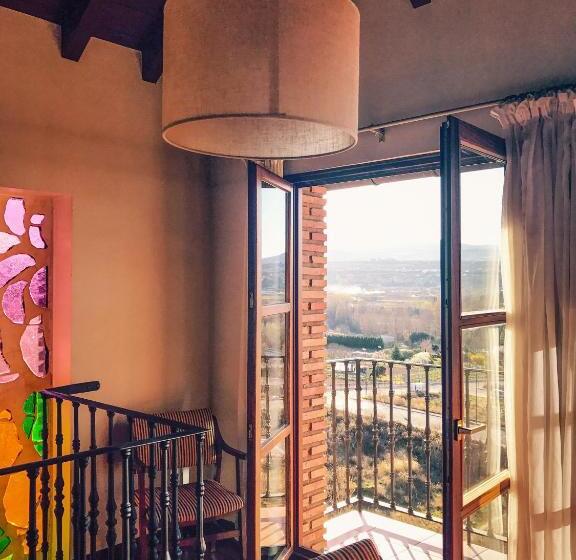 هتل Vinícola Real 200 Monges