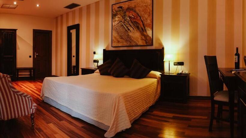 هتل Vinícola Real 200 Monges