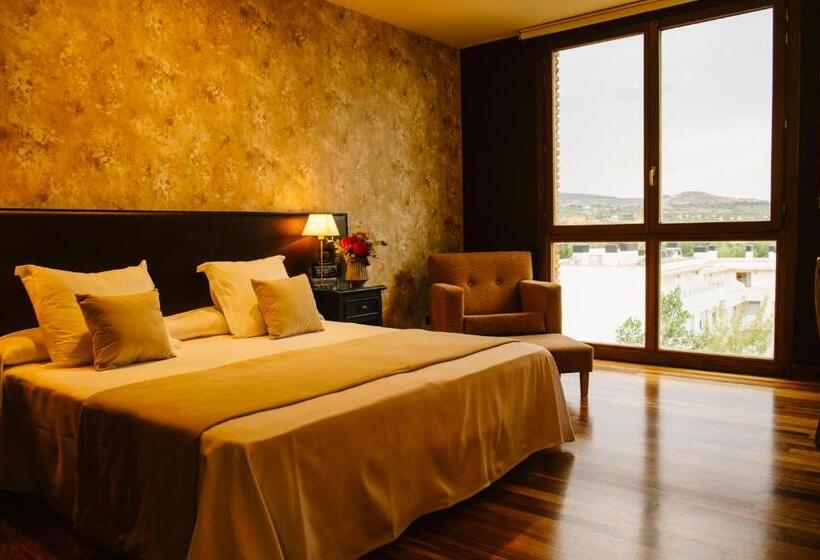 هتل Vinícola Real 200 Monges