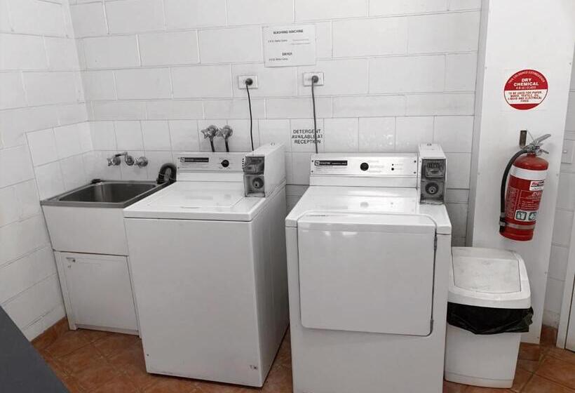 هتل Boulevard Lodge Bundaberg