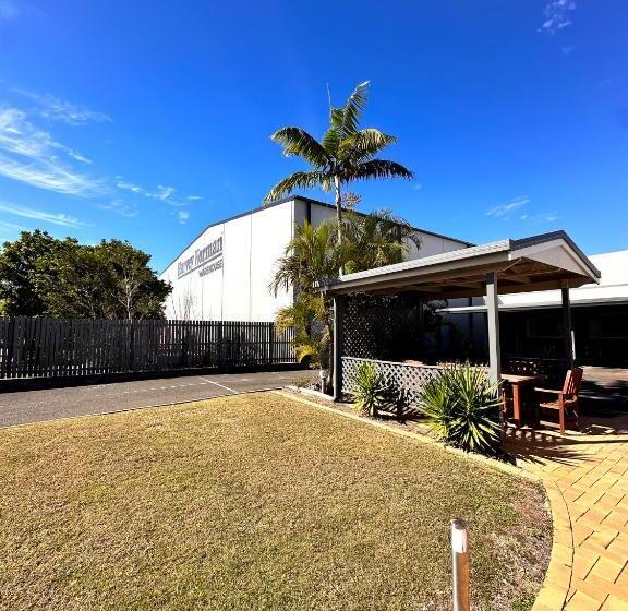 هتل Boulevard Lodge Bundaberg