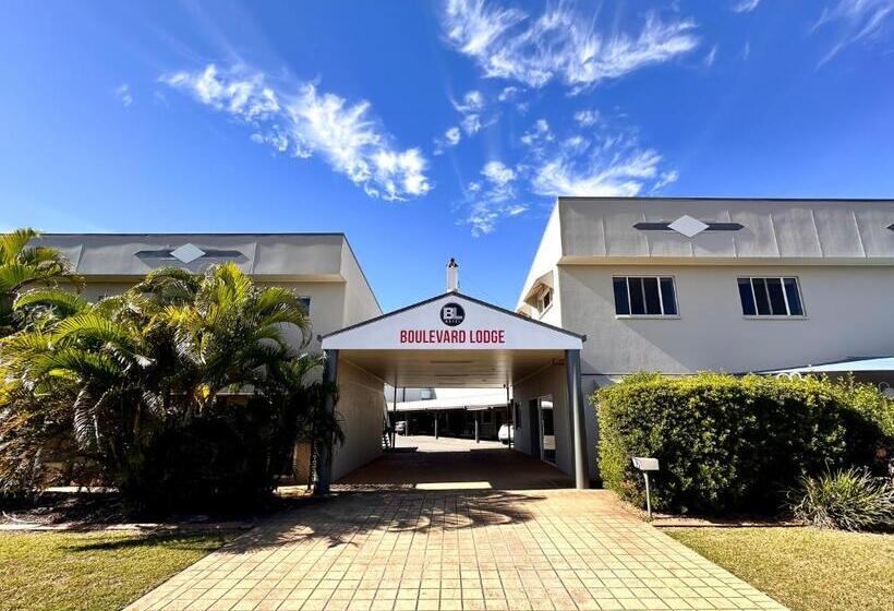 هتل Boulevard Lodge Bundaberg