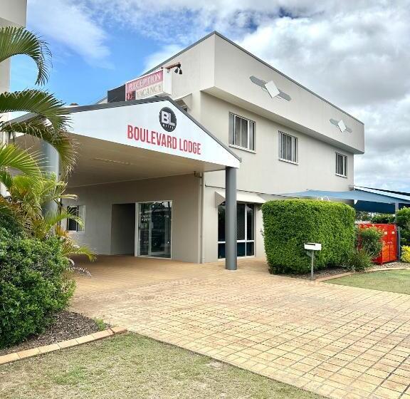 هتل Boulevard Lodge Bundaberg