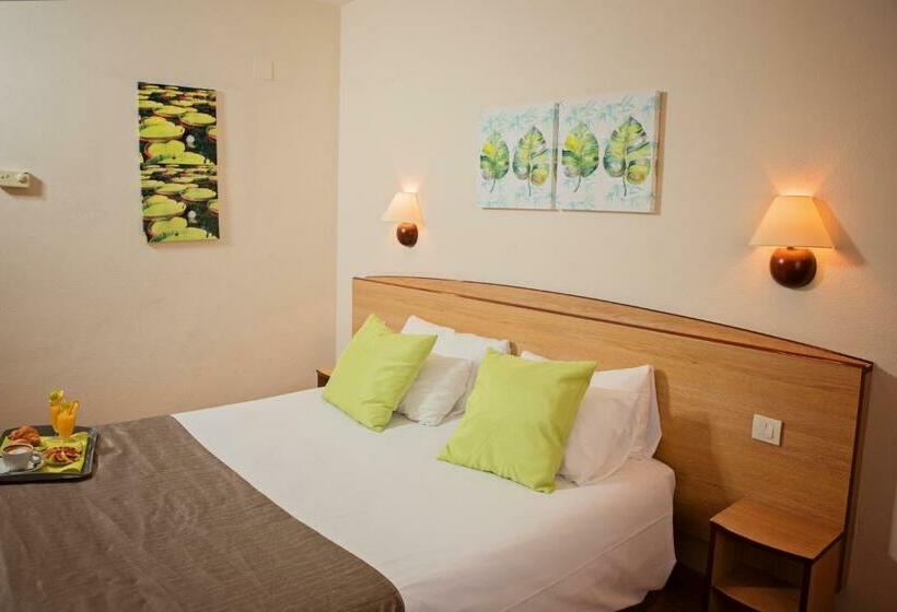 ホテル YIT Ciudad de Elche