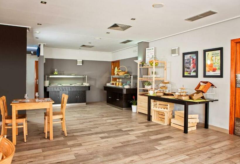 ホテル YIT Ciudad de Elche