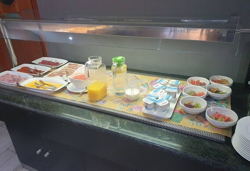 ホテル YIT Ciudad de Elche