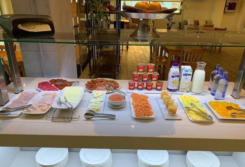 ホテル YIT Ciudad de Elche