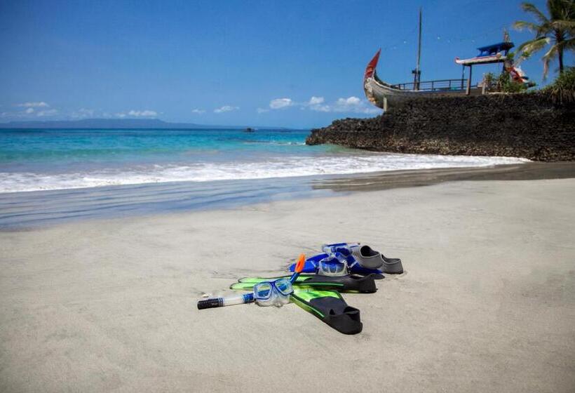 酒店 Candi Beach Resort & Spa