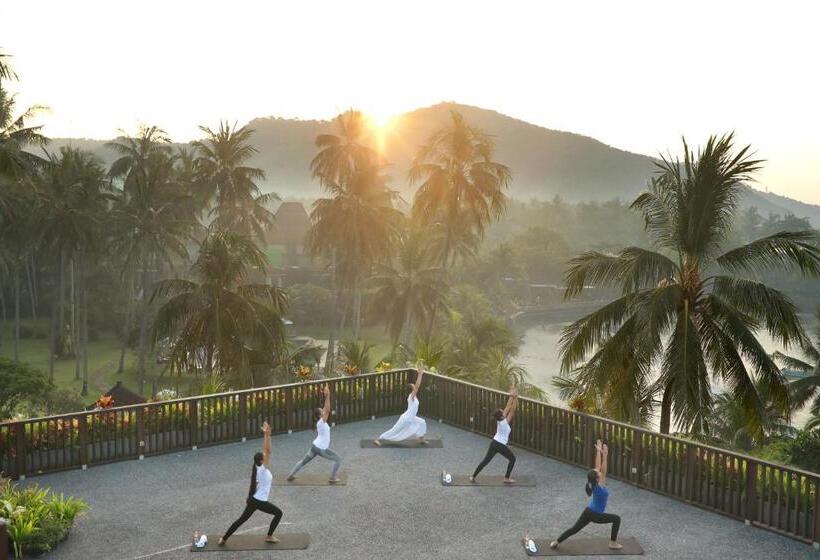 酒店 Candi Beach Resort & Spa